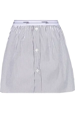 HOMMEGIRLS Falda corta acampanada con rayas estampadas