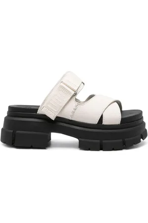UGG Sandalias con tiras cruzadas de piel y tacón de 70mm