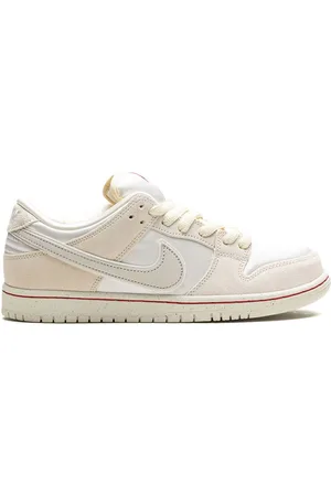 Nike Tenis SB Dunk Low Valentine