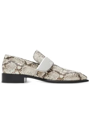 Burberry Mocasines Shield