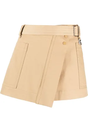 Low Classic Falda corta con bolsillos