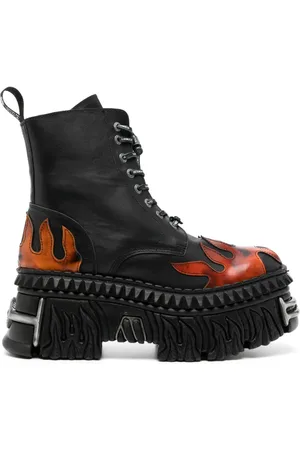 Vetements Botines con aplique de llama
