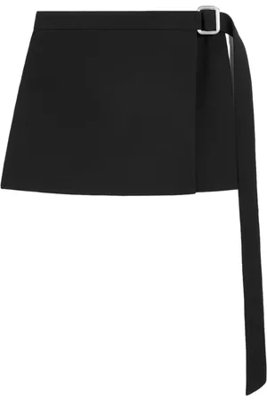 Ami Falda con diseño corto