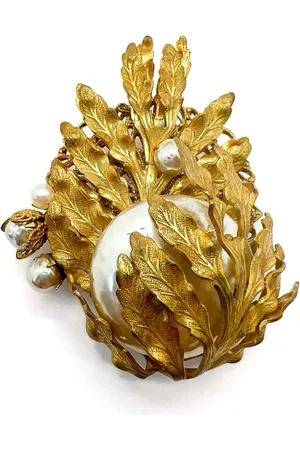 JENNIFER GIBSON JEWELLERY Vintage Miriam Haskell Pearl Layered Leaf Brooch 1940s