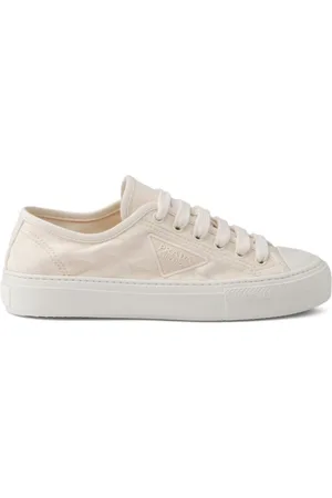 Prada Tenis con logo triangular