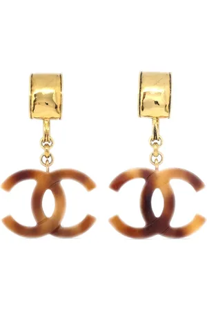 CHANEL Aretes de clip con logo CC 1994