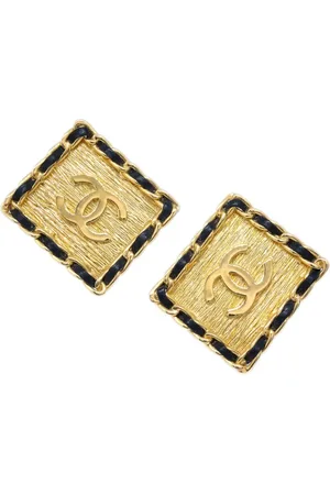 CHANEL Aretes clip con logo CC 1980-1990