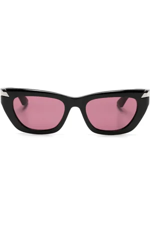 Alexander McQueen Lentes de sol con armazón cat eye y logo grabado