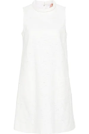Nº21 Vestido corto con encaje