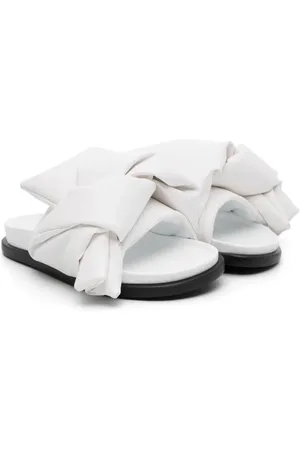 Nº21 Sandalias con detalle de nudo
