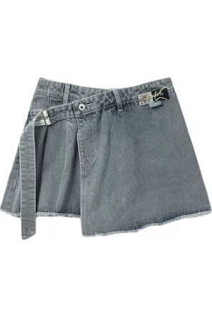 Musium Div. Skort de mezclilla con diseño cruzado