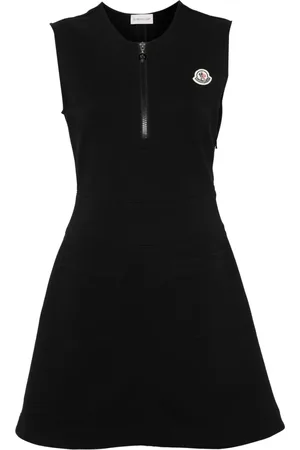 Moncler Vestido corto con parche del logo
