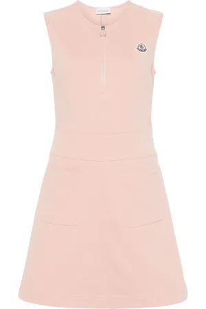 Moncler Vestido corto con aplique del logo