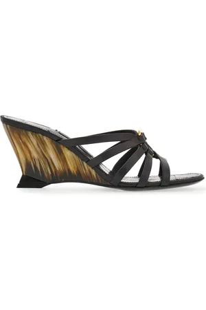 Salvatore Ferragamo Sandalias Gancini con cuña de 70mm