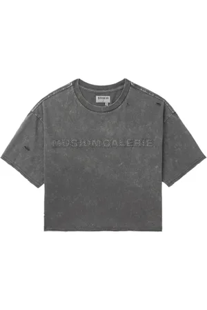Musium Div. Playera con aplique del logo y efecto envejecido