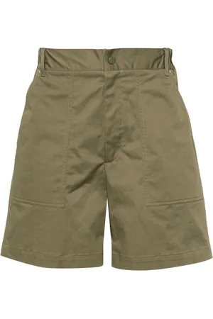 Moncler Bermudas con parche del logo
