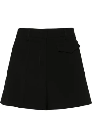BLANCA Shorts con detalles de costuras