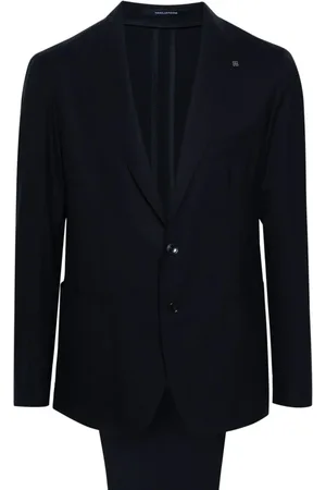 TAGLIATORE Traje con detalle de broche