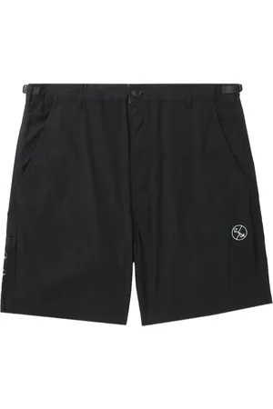 Izzue Bermudas con logo bordado
