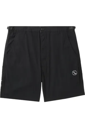 Izzue Bermudas con logo bordado