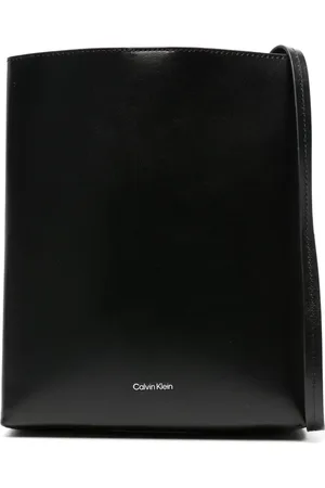 Calvin Klein Bolsa crossbody con correa