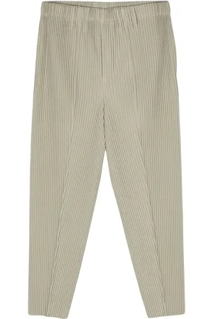 Issey Miyake Pantalones tapered Compleat