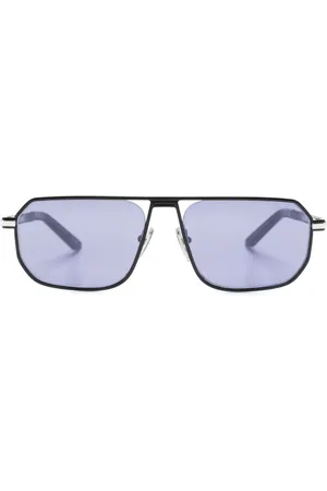 Prada Lentes de sol OPR A53S con armazón rectangular
