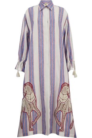 Paula Vestido con diseño bordado
