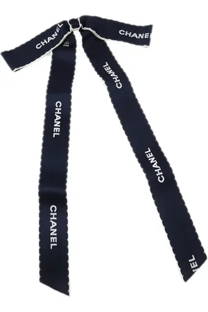 CHANEL Broche con moño 1990-2000