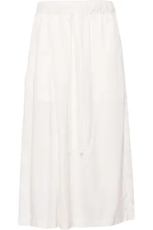 JULIUS Pantalones anchos con diseño capri