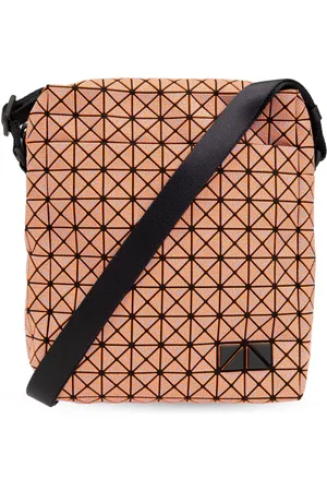 Issey Miyake Bolsa crossbody con paneles geométricos