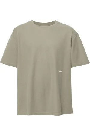Frame Playera con logo bordado