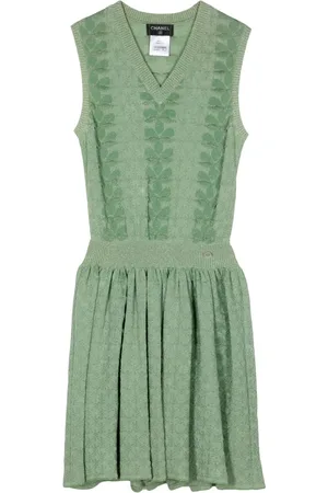 CHANEL Vestido de tejido fino con motivo floral 2000