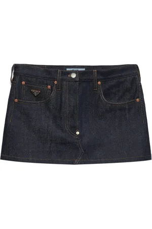 Prada Falda corta de mezclilla con logo triangular