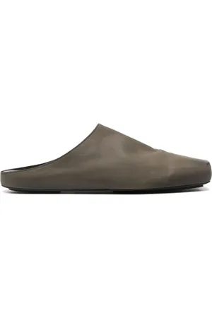 UMA WANG Slippers con puntera cuadrada