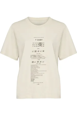Maison Margiela Playera con estampado Care Label