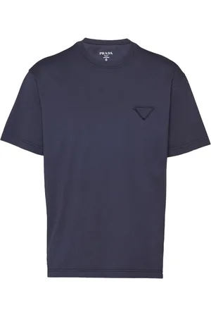 Prada Playera con parche del logo