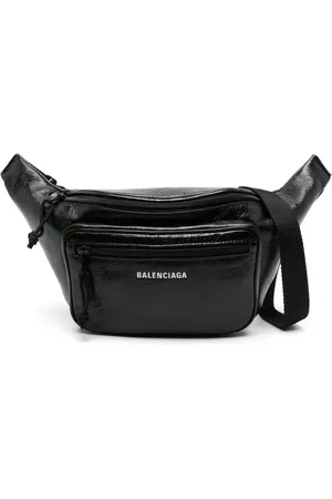 Balenciaga Cangurera Explorer