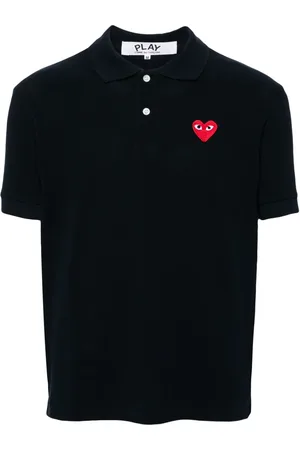 Comme des Garçons Playera tipo polo con parche de corazón