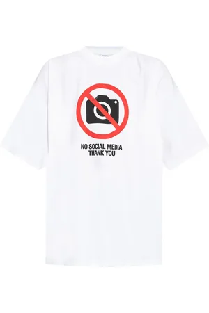 Vetements Playera No Social Media