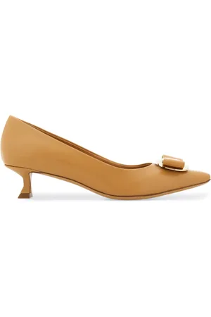 Salvatore Ferragamo Zapatillas New Vara con tacón 40mm