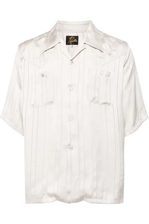 Pins & Needles Camisa con mariposa bordada