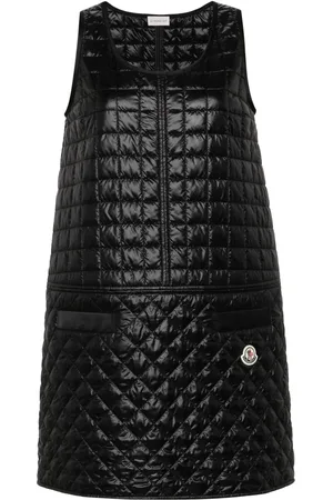 Moncler Vestido corto capitonado