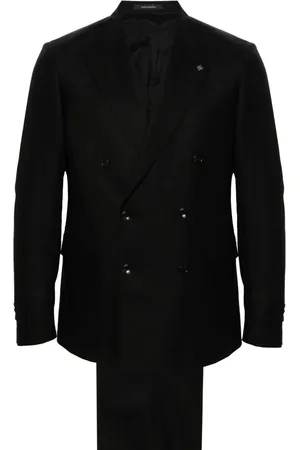 TAGLIATORE Traje con detalle de broche