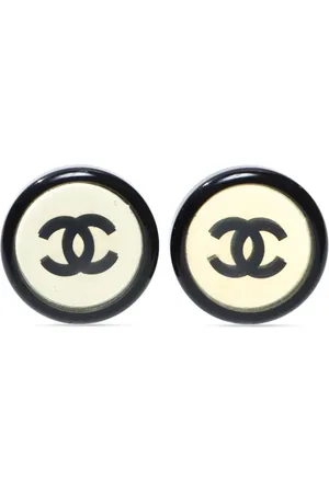 CHANEL Aretes de clip con logo CC 2001