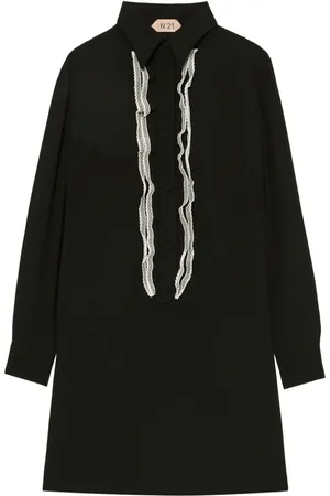Nº21 Vestido corto con ribete de encaje