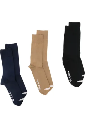 Universal Works Set de tres pares de calcetines con logo estampado