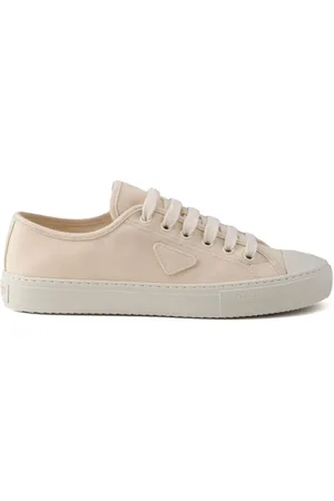 Prada Tenis con logo triangular