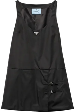 Prada Vestido corto con triángulo esmaltado