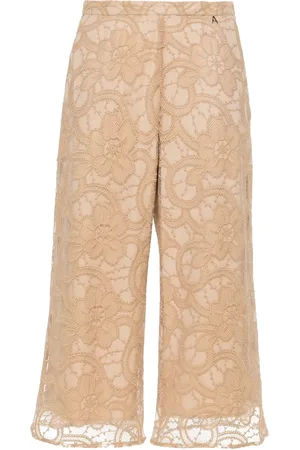 Twin-Set Pantalones cortos con capa de encaje